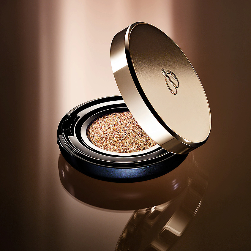 CLÉ DE PEAU BEAUTÉ Тональный кушон с эффектом сияния, Тональный кушон с эффектом сияния
CLÉ DE PEAU BEAUTÉ Тональный кушон с эффектом сияния, Тональный кушон с эффектом сияния