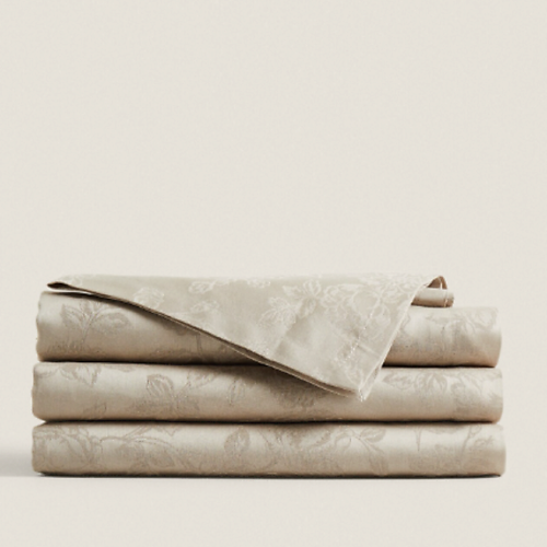 ZARA HOME Жаккардовая скатерть с цветочным рисунком 170 x 350, Жаккардовая скатерть с цветочным рисунком 170 x 350
ZARA HOME Жаккардовая скатерть с цветочным рисунком 170 x 350, Жаккардовая скатерть с цветочным рисунком 170 x 350