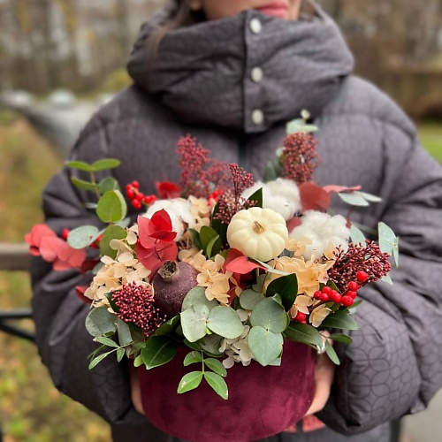 LE BOUQUET Осенний букет с хлопком тыквой и гранатом, Осенний букет с хлопком тыквой и гранатом
LE BOUQUET Осенний букет с хлопком тыквой и гранатом, Осенний букет с хлопком тыквой и гранатом