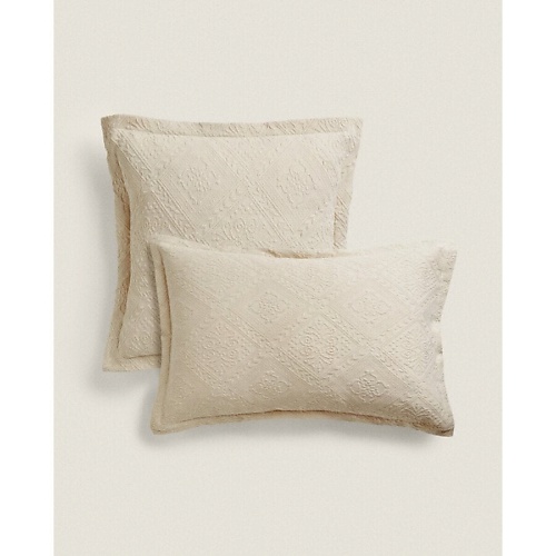 ZARA HOME Чехол на подушку с геометрическим узором 50 x 75, Чехол на подушку с геометрическим узором 50 x 75
ZARA HOME Чехол на подушку с геометрическим узором 50 x 75, Чехол на подушку с геометрическим узором 50 x 75