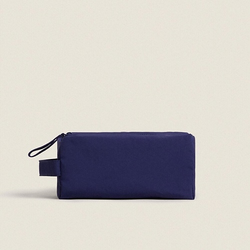 ZARA HOME Нейлоновая косметичка среднего размера, Нейлоновая косметичка среднего размера
ZARA HOME Нейлоновая косметичка среднего размера, Нейлоновая косметичка среднего размера