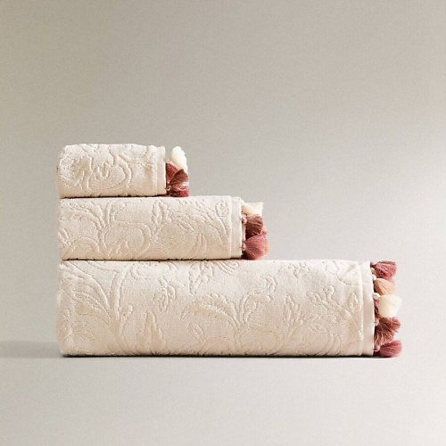 ZARA HOME Жаккардовое полотенце с кисточками 90 x 150, Жаккардовое полотенце с кисточками 90 x 150
ZARA HOME Жаккардовое полотенце с кисточками 90 x 150, Жаккардовое полотенце с кисточками 90 x 150