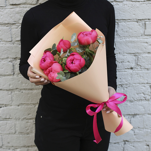 FLORPRO Букет из 5 коралловых пионов с эвкалиптом в дизайнерской упаковке, Букет из 5 коралловых пионов с эвкалиптом в дизайнерской упаковке
FLORPRO Букет из 5 коралловых пионов с эвкалиптом в дизайнерской упаковке, Букет из 5 коралловых пионов с эвкалиптом в дизайнерской упаковке