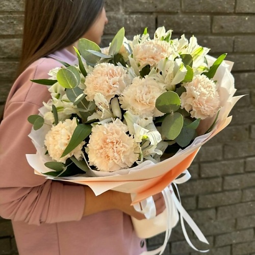 SALON BUKET Альстромерия и гвоздика в дизайнерской упаковке, Альстромерия и гвоздика в дизайнерской упаковке
SALON BUKET Альстромерия и гвоздика в дизайнерской упаковке, Альстромерия и гвоздика в дизайнерской упаковке