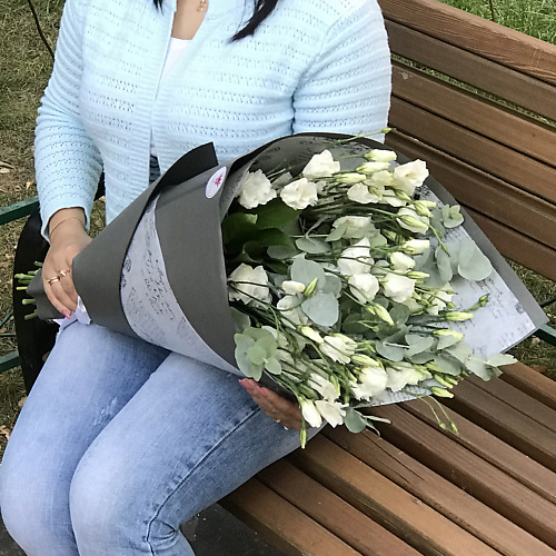 FLORPRO 11 белых эустом с эвкалиптом в упаковке, 11 белых эустом с эвкалиптом в упаковке
FLORPRO 11 белых эустом с эвкалиптом в упаковке, 11 белых эустом с эвкалиптом в упаковке