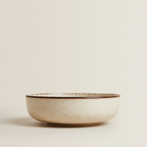 ZARA HOME Фарфоровая миска с антикварным ободком 15 x 4 x 15, Фарфоровая миска с антикварным ободком 15 x 4 x 15
ZARA HOME Фарфоровая миска с антикварным ободком 15 x 4 x 15, Фарфоровая миска с антикварным ободком 15 x 4 x 15