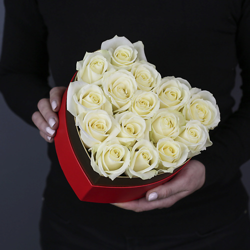 FLORPRO 15 белых роз в красной коробке в виде сердца, 15 белых роз в красной коробке в виде сердца
FLORPRO 15 белых роз в красной коробке в виде сердца, 15 белых роз в красной коробке в виде сердца