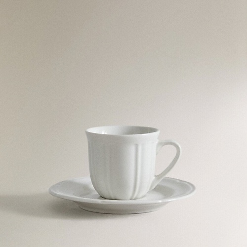 ZARA HOME Фарфоровая кофейная чашка и блюдце, Фарфоровая кофейная чашка и блюдце
ZARA HOME Фарфоровая кофейная чашка и блюдце, Фарфоровая кофейная чашка и блюдце
