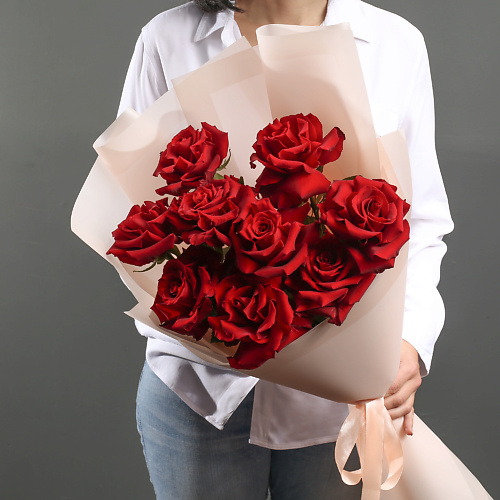 FLORPRO 9 красных эквадорских роз в дизайнерской упаковке, 9 красных эквадорских роз в дизайнерской упаковке
FLORPRO 9 красных эквадорских роз в дизайнерской упаковке, 9 красных эквадорских роз в дизайнерской упаковке