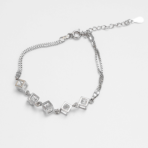 SHINE & BEAUTY Браслет покрытый серебром с кристаллами Swarovski, Браслет покрытый серебром с кристаллами Swarovski
SHINE & BEAUTY Браслет покрытый серебром с кристаллами Swarovski, Браслет покрытый серебром с кристаллами Swarovski