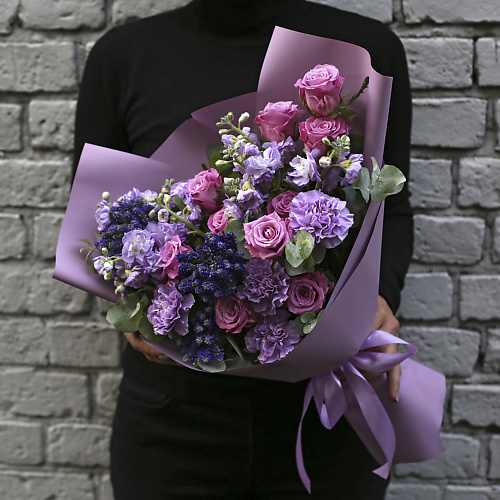 FLORPRO Букет из маттиолы, роз и гвоздики "Черничный закат", Букет из маттиолы, роз и гвоздики "Черничный закат"
FLORPRO Букет из маттиолы, роз и гвоздики "Черничный закат", Букет из маттиолы, роз и гвоздики "Черничный закат"