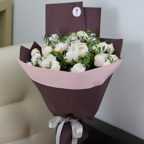 FLORPRO 25 белых пионов с зелень в дизайнерской упаковке, 25 белых пионов с зелень в дизайнерской упаковке
FLORPRO 25 белых пионов с зелень в дизайнерской упаковке, 25 белых пионов с зелень в дизайнерской упаковке