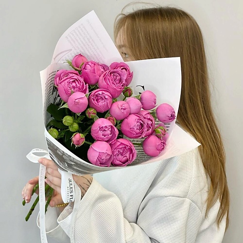 JULES FLOWER ATELIER Букет из пионовидных кустовых роз Мисти баблс, Букет из пионовидных кустовых роз Мисти баблс
JULES FLOWER ATELIER Букет из пионовидных кустовых роз Мисти баблс, Букет из пионовидных кустовых роз Мисти баблс