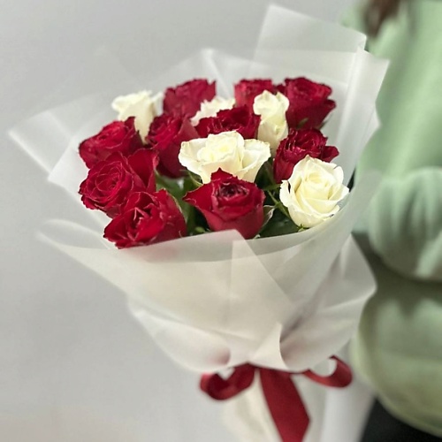 ПИОН ПИОНЫЧ Букет из 15 роз Кения (40см) красно-белый микс, Букет из 15 роз Кения (40см) красно-белый микс
ПИОН ПИОНЫЧ Букет из 15 роз Кения (40см) красно-белый микс, Букет из 15 роз Кения (40см) красно-белый микс