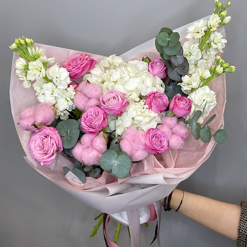 ELEVEN FLOWERS Ажурный букет с гортензией, пионовидными розами и хлопком, Ажурный букет с гортензией, пионовидными розами и хлопком
ELEVEN FLOWERS Ажурный букет с гортензией, пионовидными розами и хлопком, Ажурный букет с гортензией, пионовидными розами и хлопком