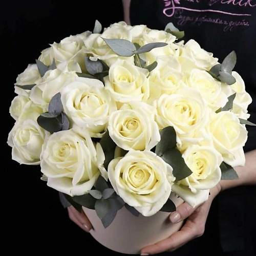 GLOW FLOWERS Букет из белых роз в шляпной коробке, Букет из белых роз в шляпной коробке
GLOW FLOWERS Букет из белых роз в шляпной коробке, Букет из белых роз в шляпной коробке