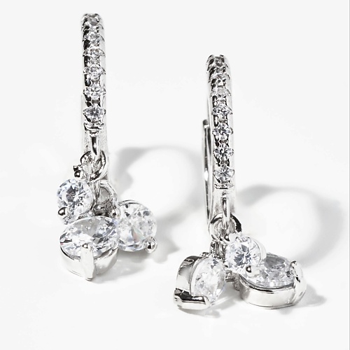 SHINE & BEAUTY Серьги покрытые серебром с кристаллами Swarovski, Серьги покрытые серебром с кристаллами Swarovski
SHINE & BEAUTY Серьги покрытые серебром с кристаллами Swarovski, Серьги покрытые серебром с кристаллами Swarovski