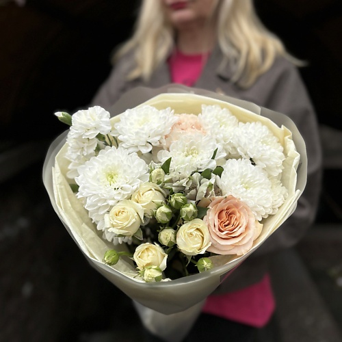 YULIA FLOWER Букет "Белоснежный кругляш" с кустовой розой и альстромерией, Букет "Белоснежный кругляш" с кустовой розой и альстромерией
YULIA FLOWER Букет "Белоснежный кругляш" с кустовой розой и альстромерией, Букет "Белоснежный кругляш" с кустовой розой и альстромерией