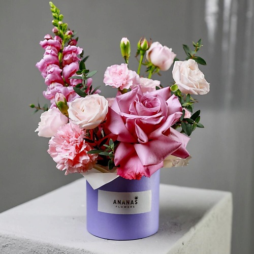 ANANAS FLOWERS Авторская сборная композиция в коробке, Авторская сборная композиция в коробке
ANANAS FLOWERS Авторская сборная композиция в коробке, Авторская сборная композиция в коробке