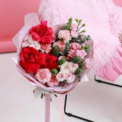 ANANAS FLOWERS Авторский букет из ярких малиновых роз и эвкалипта, Авторский букет из ярких малиновых роз и эвкалипта
ANANAS FLOWERS Авторский букет из ярких малиновых роз и эвкалипта, Авторский букет из ярких малиновых роз и эвкалипта