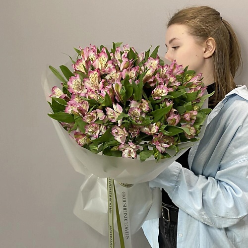 VLSHBN FLOWERS STATE Монобукет из нежной Альстромерий, Монобукет из нежной Альстромерий
VLSHBN FLOWERS STATE Монобукет из нежной Альстромерий, Монобукет из нежной Альстромерий