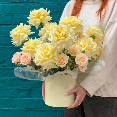 ЦВЕТЫ МИШКИ Композиция из роз и эвкалипта, Композиция из роз и эвкалипта
ЦВЕТЫ МИШКИ Композиция из роз и эвкалипта, Композиция из роз и эвкалипта