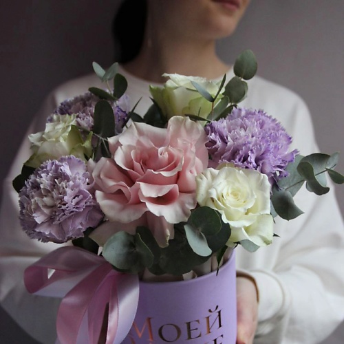 РЯБИНА ЦВЕТОЧНАЯ МАСТЕРСКАЯ Нежная коробка роз и гвоздик, Нежная коробка роз и гвоздик
РЯБИНА ЦВЕТОЧНАЯ МАСТЕРСКАЯ Нежная коробка роз и гвоздик, Нежная коробка роз и гвоздик