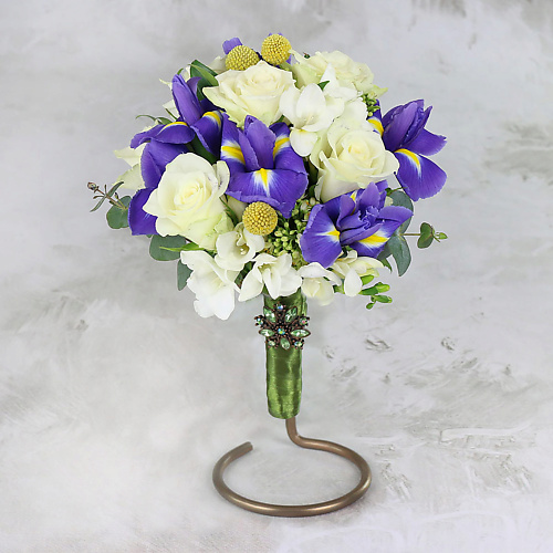 БУКЕТ МАРКЕТ ДАРИТЕ С УДОВОЛЬСТВИЕМ Букет невесты из ирисов, белых роз и фрезии, Букет невесты из ирисов, белых роз и фрезии
БУКЕТ МАРКЕТ ДАРИТЕ С УДОВОЛЬСТВИЕМ Букет невесты из ирисов, белых роз и фрезии, Букет невесты из ирисов, белых роз и фрезии