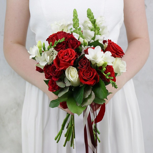 БУКЕТ МАРКЕТ ДАРИТЕ С УДОВОЛЬСТВИЕМ Букет невесты из роз, фрезий и леувенбека, Букет невесты из роз, фрезий и леувенбека
БУКЕТ МАРКЕТ ДАРИТЕ С УДОВОЛЬСТВИЕМ Букет невесты из роз, фрезий и леувенбека, Букет невесты из роз, фрезий и леувенбека