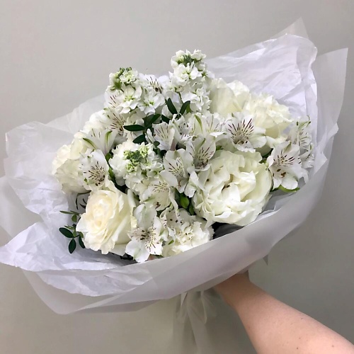 ILE DE FLEURS Белые розы и альстромерия, Белые розы и альстромерия
ILE DE FLEURS Белые розы и альстромерия, Белые розы и альстромерия