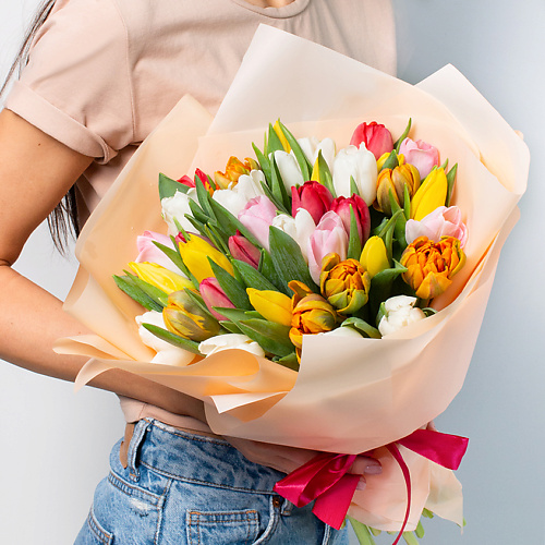ЛЭТУАЛЬ FLOWERS Букет из разноцветных тюльпанов 35 шт.