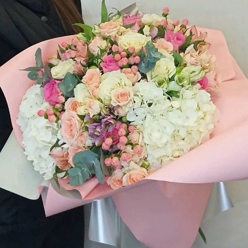 VORNIKOV BOUQUETS Букет с гортензиями Нежное облако vornikov bouquets букет с пионовидной розой элегия