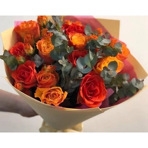 VORNIKOV BOUQUETS Букет с розами Благородный кукла интерьерная гном в колпаке с ромашкой и розами 36х7х6 см см