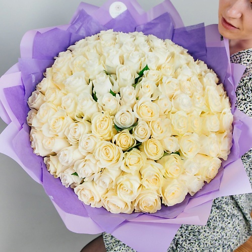 Букет живых цветов FLOWERY Роза Кения 40 см белые (Premium) 101 шт