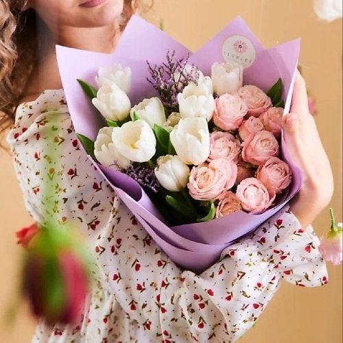 Букет живых цветов FLOWERY Букет Тюльпан + бомбастик М лилия бомбастик восточная 2шт