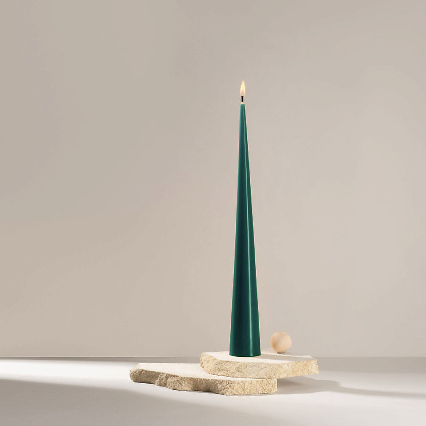 Изображение товара Декоративная коническая свеча ALDECANDLES 36 см изумрудная