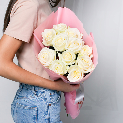 Букет живых цветов ЛЭТУАЛЬ FLOWERS Букет из белоснежных роз 11 шт. (40 см) цена и фото