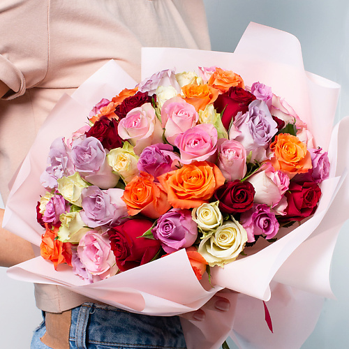 ЛЭТУАЛЬ FLOWERS Букет из разноцветных роз Кения 51 шт.( 35 см) лэтуаль flowers букет из разно ных роз кения 21 шт 35 см