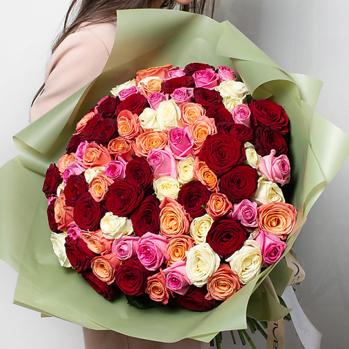 ЛЭТУАЛЬ FLOWERS Букет из разноцветных роз 101 шт. (40 см) платок букет васильков 60х60 мм