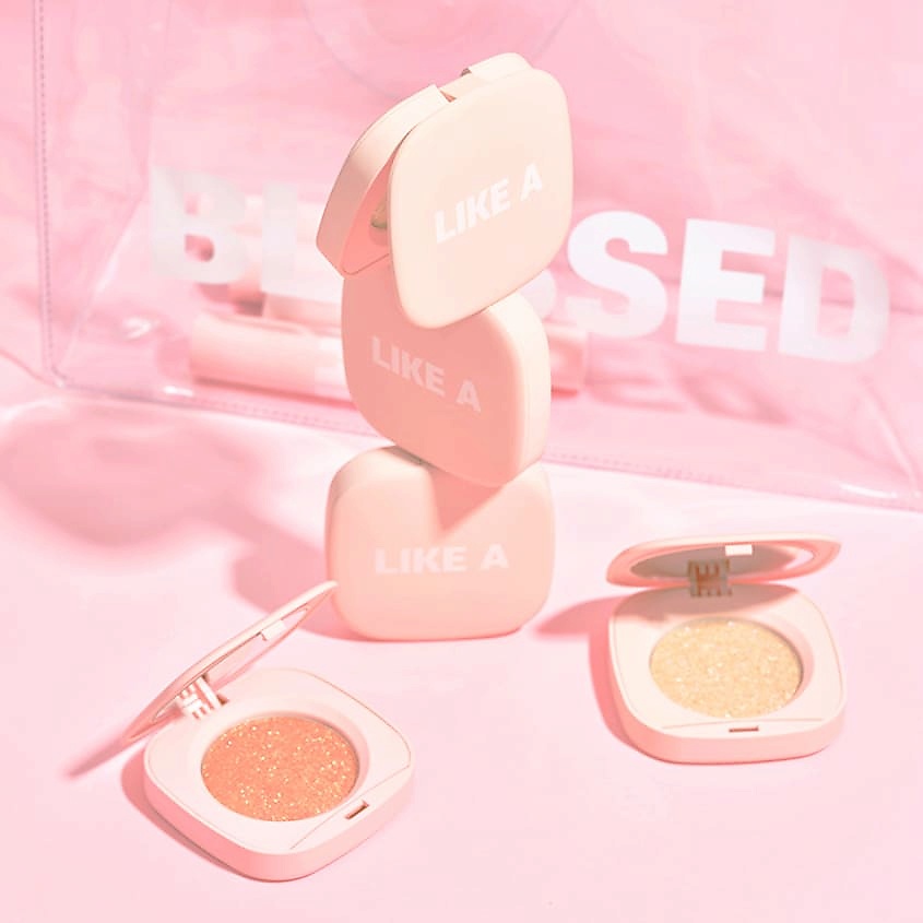 

THE BLESSED MOON Тени для глаз блестящие Like A, Тени для глаз блестящие Like A