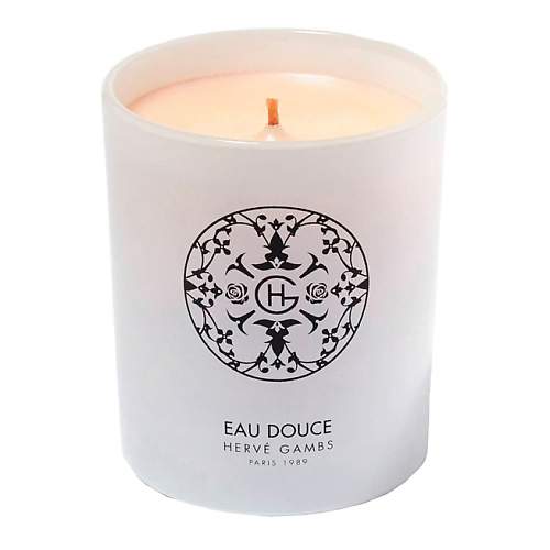 Свеча ароматическая HERVE GAMBS Eau Douce Fragranced Candle scent bibliotheque herve gambs domaine du cap