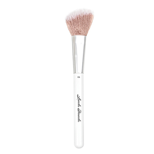 цена Кисть для лица LANDA BRANDA Кисть для румян и хайлайтера скошенная малая BLUSH BRUSH