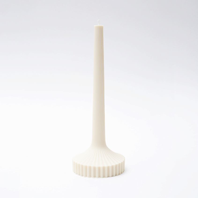 Изображение товара Декоративная свеча ручной работы из натуральных материалов Белая
