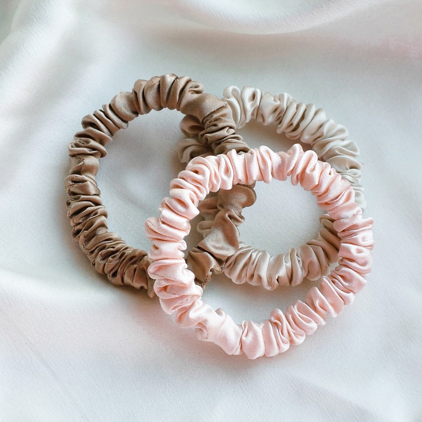 Изображение товара Набор из 3 шелковых резинок 8 HORAS of silk Sunset Sand Latte