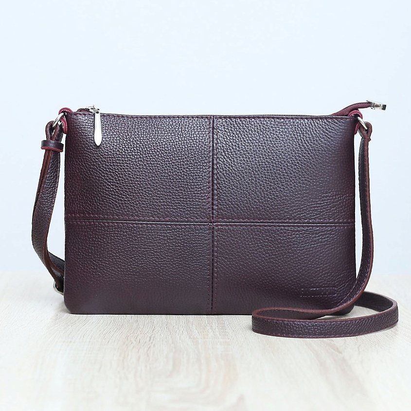 Изображение товара Стильная женская сумка клатч через плечо из натуральной кожи AKTORRIS