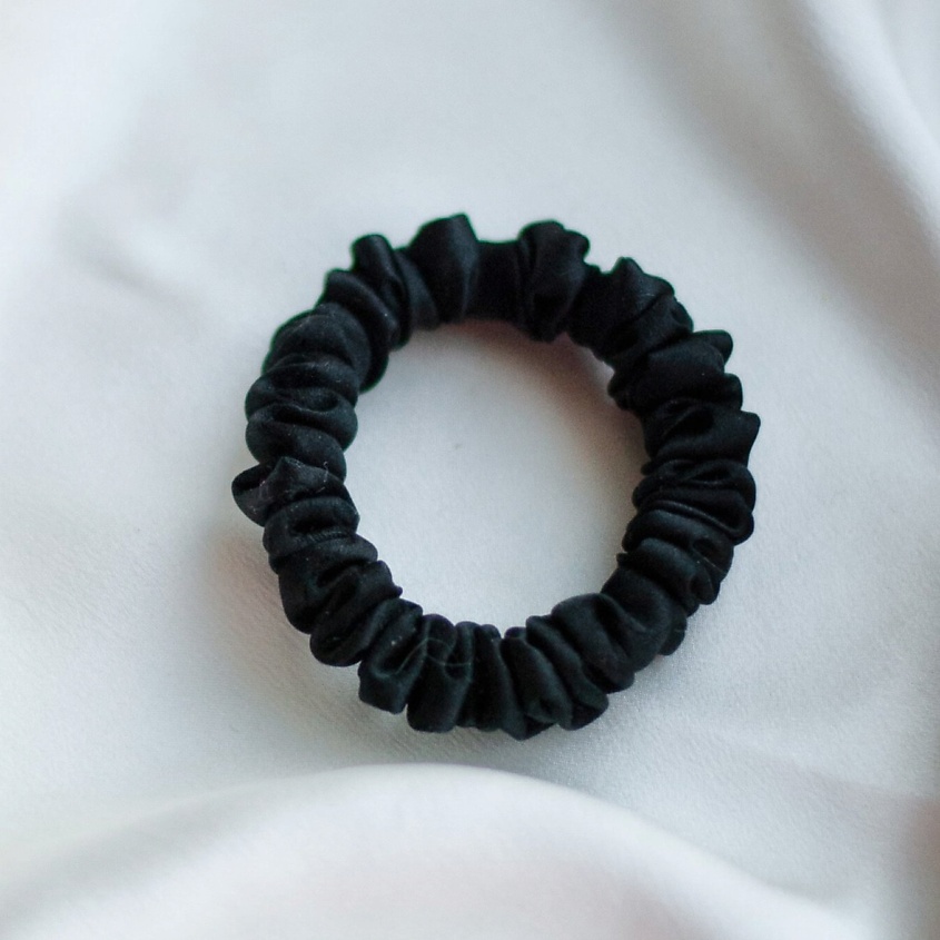 Изображение товара Узкая шелковая резинка для волос 8 HORAS OF SILK Midnight 10 мм