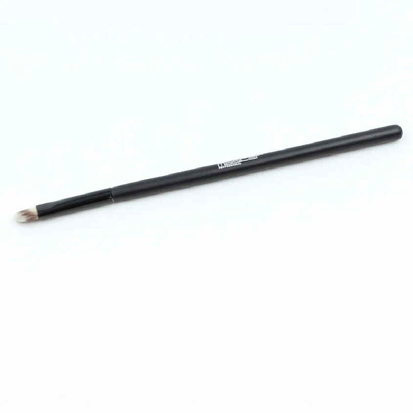 Изображение товара MASTER Кисть для макияжа глаз и бровей, цвет: Черный