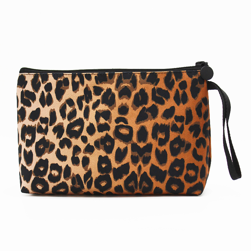 Изображение товара Большая женская косметичка из ткани леопардового принта водонепроницаемая