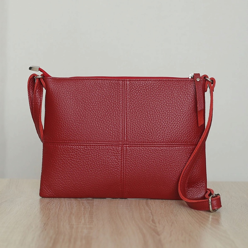 Изображение товара Женская сумка-клатч из натуральной кожи AKTORRIS с регулируемым ремнем