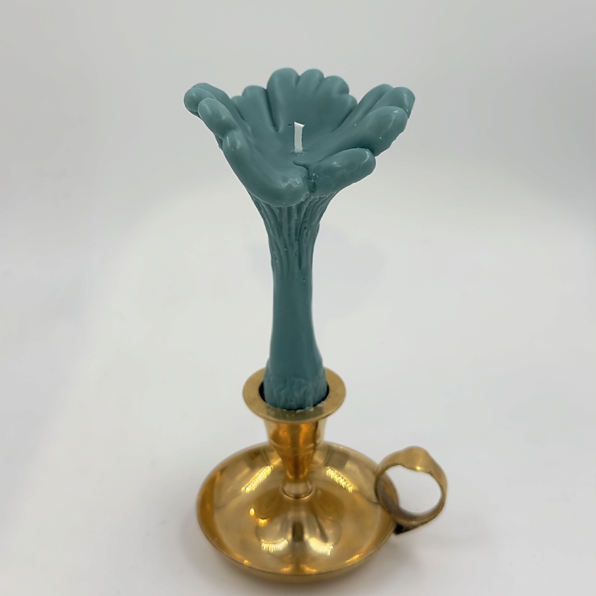 Изображение товара Свеча ароматическая Гриб Лисичка сизого цвета 0.04 мл UNIFICATION LOVE